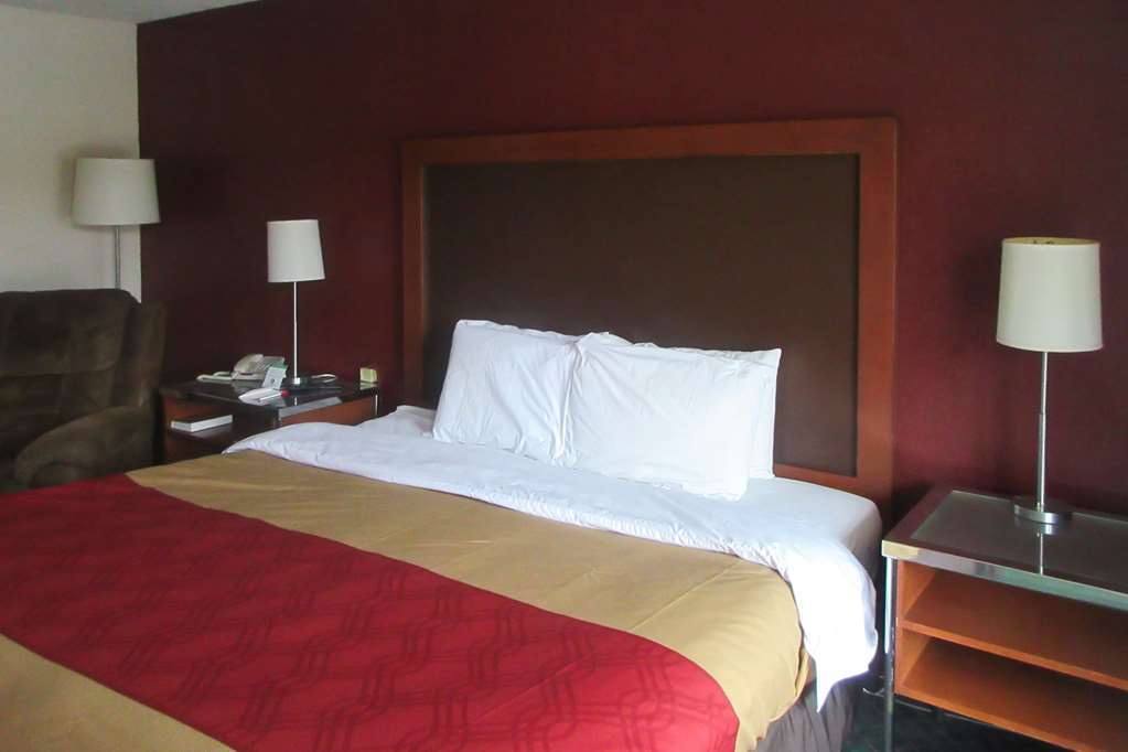 Econo Lodge Zanesville Quarto foto